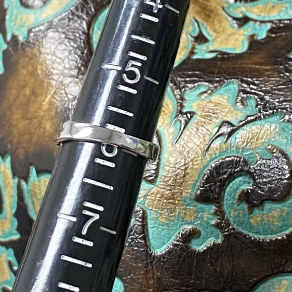 Sterling CZ 3-stone ring sz 6 - Picture 6 of 6